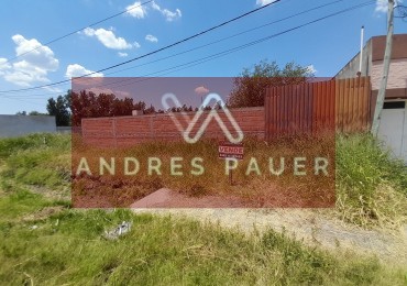 VENTA DE TERRENO CON PISCINA